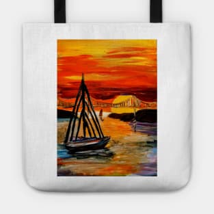 Sailing in bay by the golden Gate Bridge. Tote