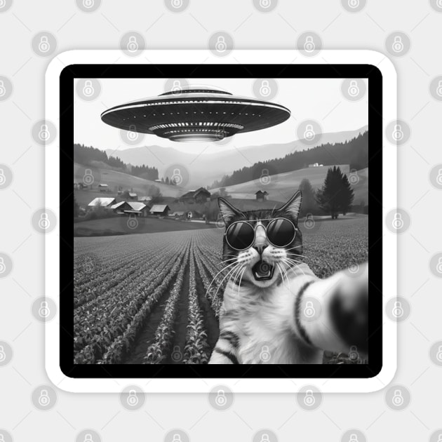 Cat Alien UFO Selfie - Funny Retro Pet Meme Novelty Magnet by OUTFITPAW