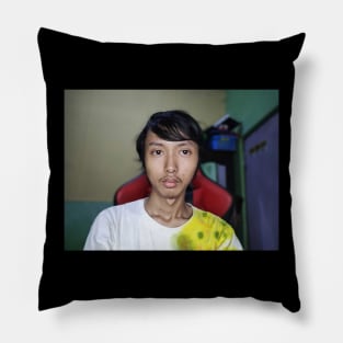 ghozali everyday 2 Pillow