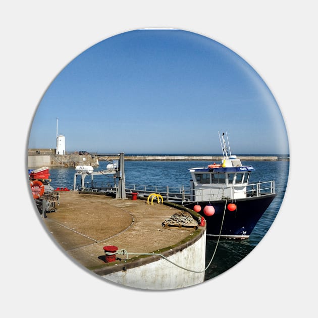 Fishing Quay, Seahouses Harbour, Northumberland Pin by richflintphoto