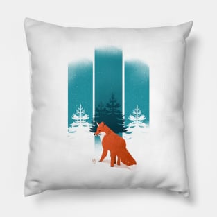 A FOX IN THE WILD Pillow