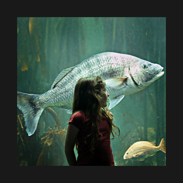 Discover Mila and the Big Fish - Big Fish - T-Shirt