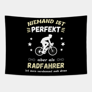 Radfahrer Humor Fahrrad Perfektion Spruch Fun Tapestry