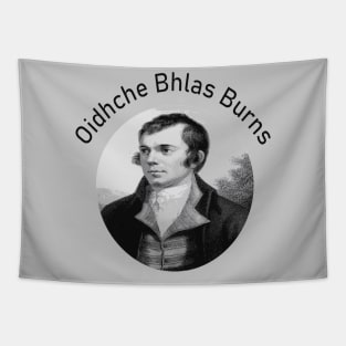 Robbie Burns - Oidhche Bhlas Burns Gaelic Text In Grey Tapestry