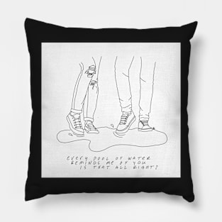 Puddles, emo print Pillow