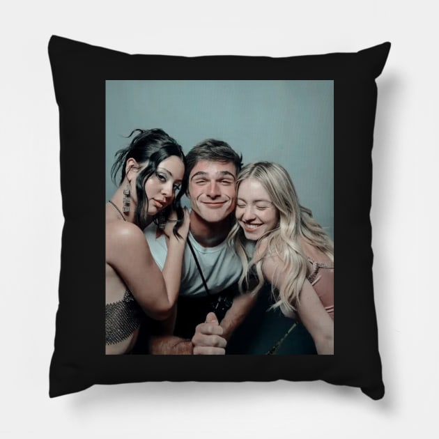 EUPHORIA CAST Pillow by ematzzz