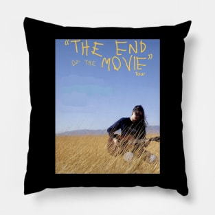 Lizzy McAlpine the end of the movie Pillow