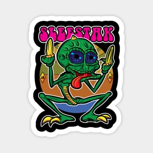 Crouching Sleestak Magnet