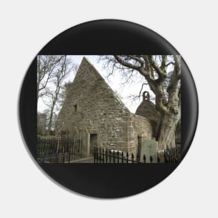 Alloway Auld Kirk, Ayr Pin