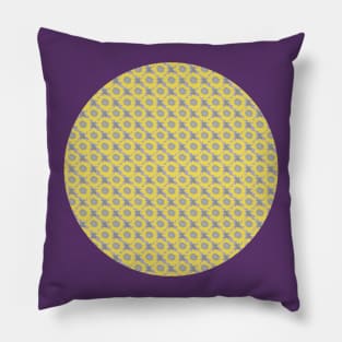 Fine Yellow Daisy Floral Pattern Circle Pillow