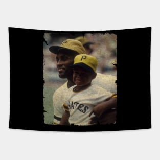 Roberto Clemente in Pittsburgh Pirates Tapestry