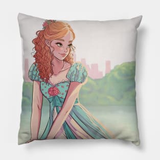 Giselle Pillow