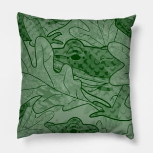 Wood Frog Under Fallen Oak Leaves Green Pillow