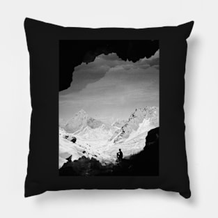 Snowy Isolation Pillow