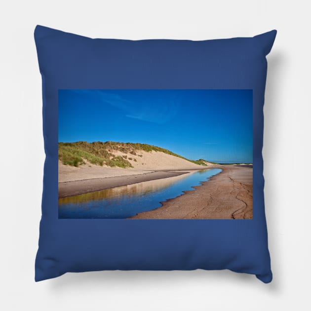 September sunshine on Druridge Bay Pillow by Violaman