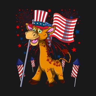 Cute Africa Animal Giraffe Lover USA Flag Patriotic 4th Of July T-Shirt