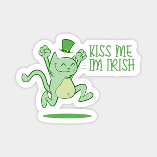 KISS ME IRISH CAT Magnet