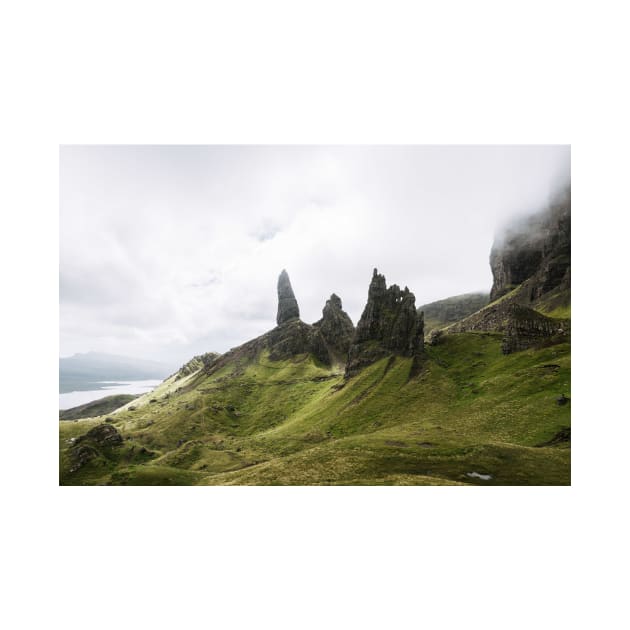 Old man of Storr in Scotland - Landscape Photography by regnumsaturni