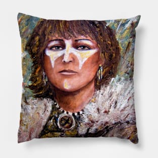 Woman of the north Pillow