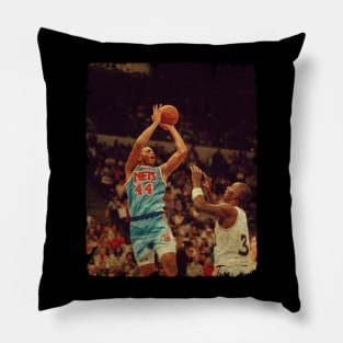 Derrick Coleman with The Lefty Stroke Pillow