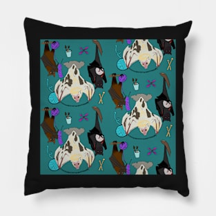 Craft Bats Teal Knitting Crafty Sewing Embroidery Cross-Stitch Tatting Bats Pillow