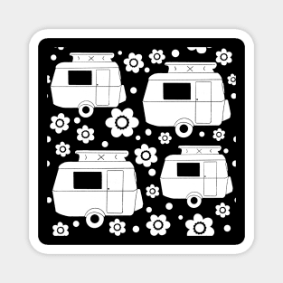 Daisy Polka Dot Vintage Caravan Pattern in Black and White Magnet