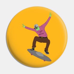 Alien Skater Pin