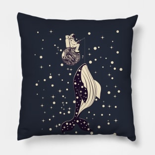 Spaceman catches whale Pillow