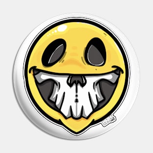 Happy skull Pin
