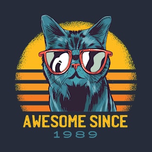 cat wears glasses T-Shirt