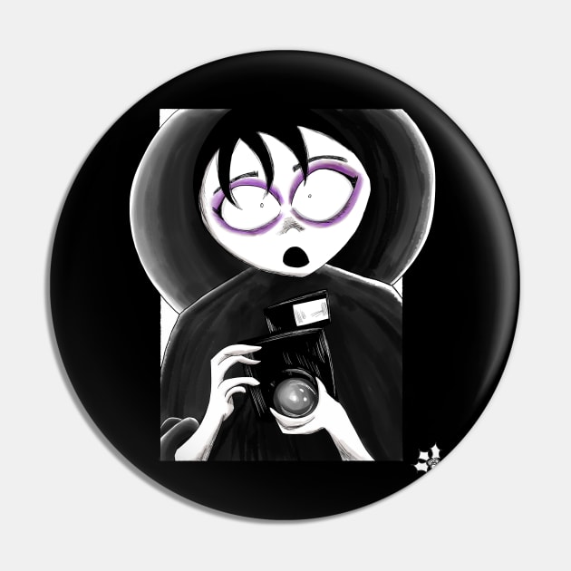 Lydia Deetz Pin by hollydoesart