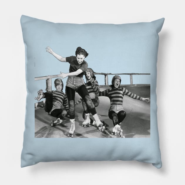 ROLLER DERBY VINTAGE GIRLS gerry murray Pillow by Luckythelab