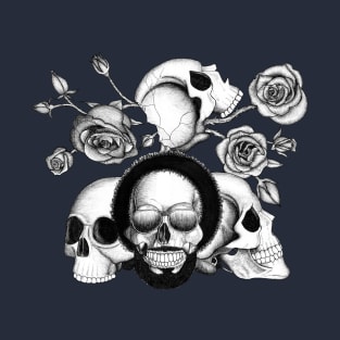 Grunge skulls and roses (afro skull included. Black and white version) T-Shirt