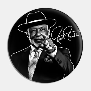 Richard Roundtree signature - High Quality Pin