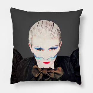 Visage Pillow