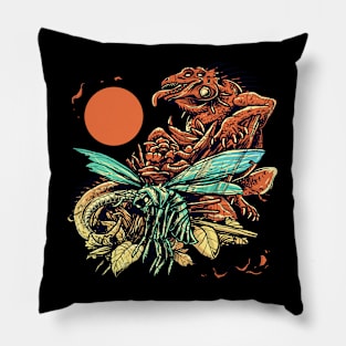 lizard on moon Pillow