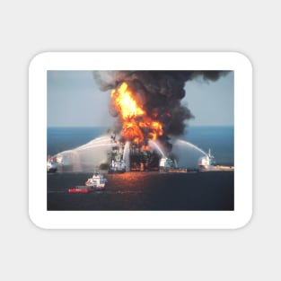 Deepwater Horizon oil rig fire (C006/4096) Magnet