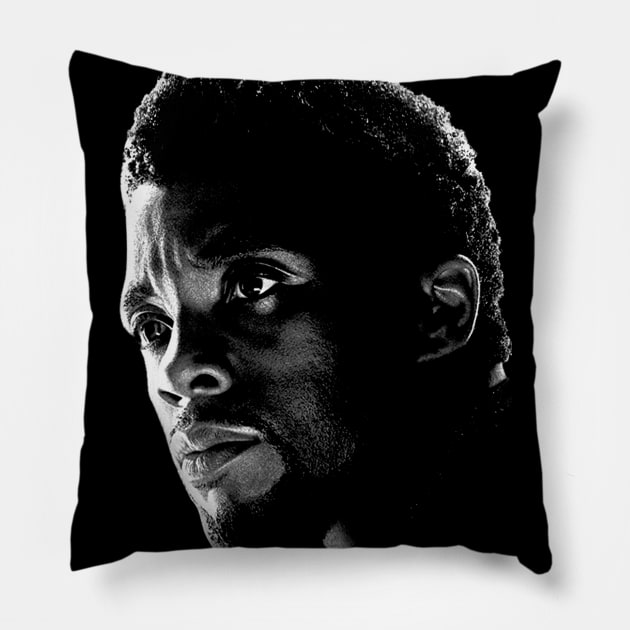 chadwick-boseman Pillow by rotra