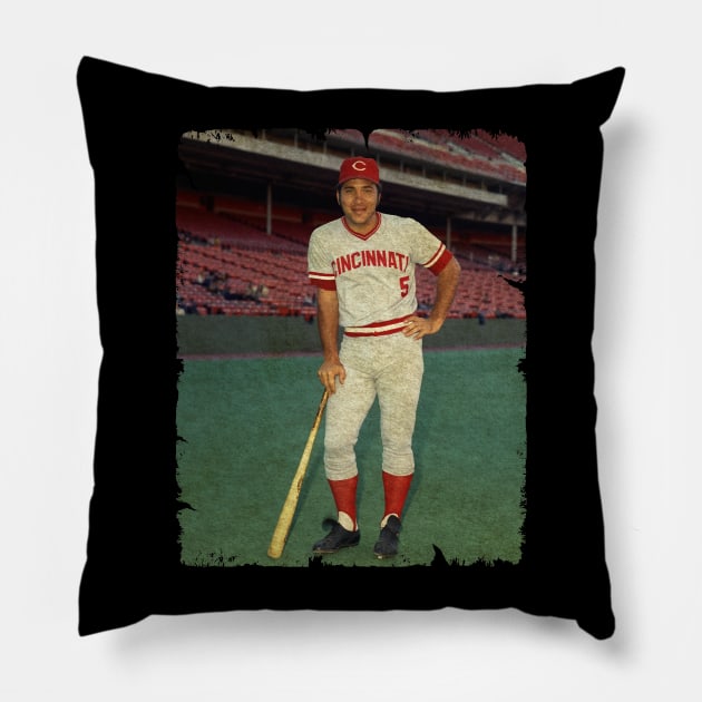 Johnny Bench - Wins The NL MVP Award, 1972 Pillow by PESTA PORA