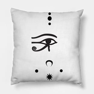 El Ojo de Horus Pillow