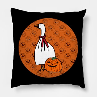 Halloween Horror Goose Gamer Orange Round Pillow