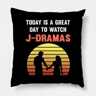 Great day to watch J-Dramas - Sunset and couple Pillow