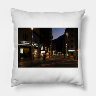 Escaldes Pillow