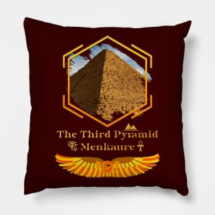 Third Pyramid in Giza, Egypt: Menkaure V01 Pillow