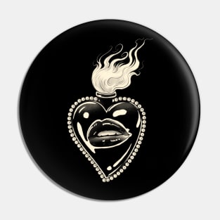 Sacred Kiss - Beige Pin