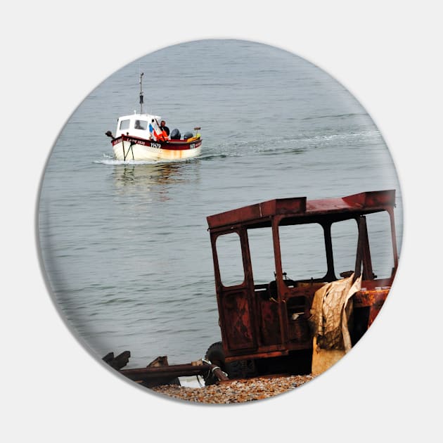 The return of Lady Iris. Fishing boat returns to the beach at Weybourne, Norfolk, UK Pin by richflintphoto