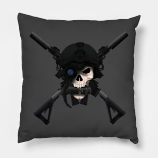 Skull & rifles Pillow