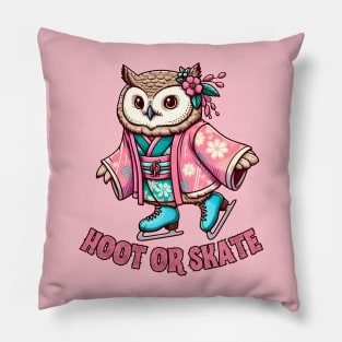 Ice skating owl Pillow