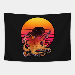 Octopus vaporwave t-shirt Tapestry