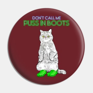 Kitty in Clogs- Green Pin